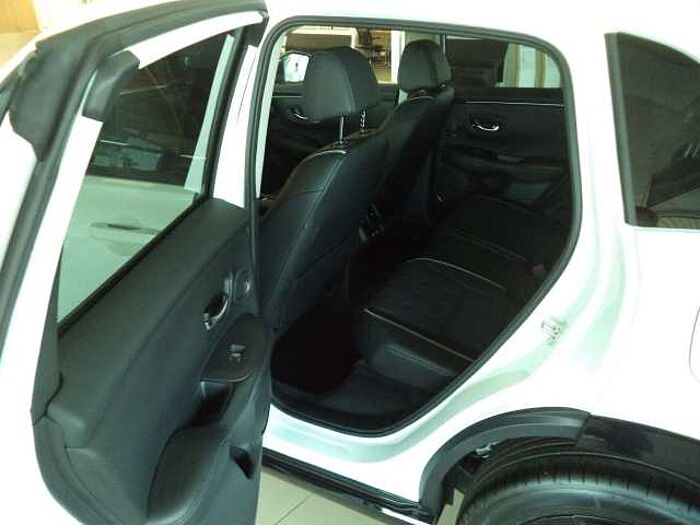 Honda ZR-V e: HEV 2.0 i-MMD Hybrid Sport