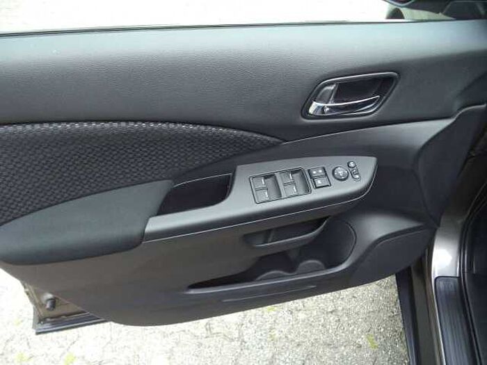 Honda CR-V Elegance 2WD